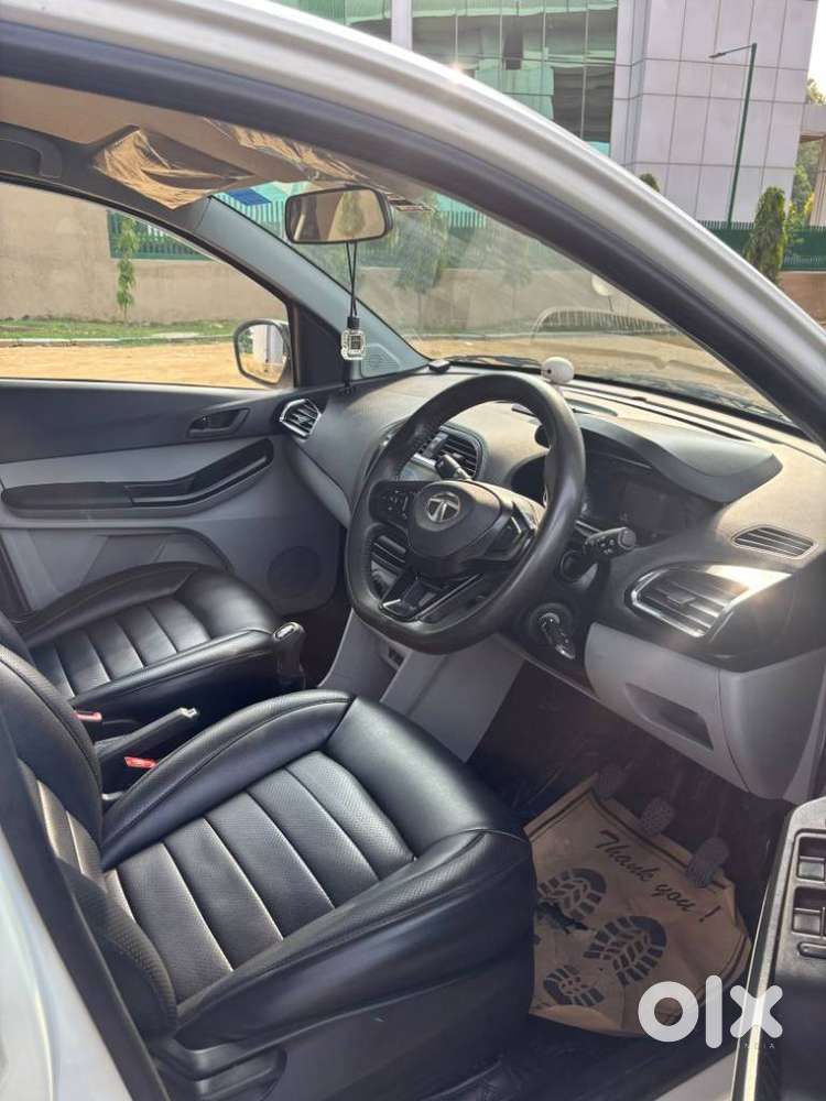 Tata Tiago 1.2 Revotron Xt (o), 2023, Petrol