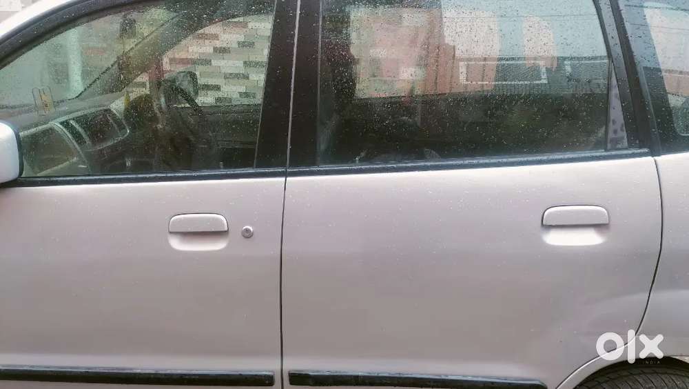 Maruti Suzuki Zen Estilo 2009