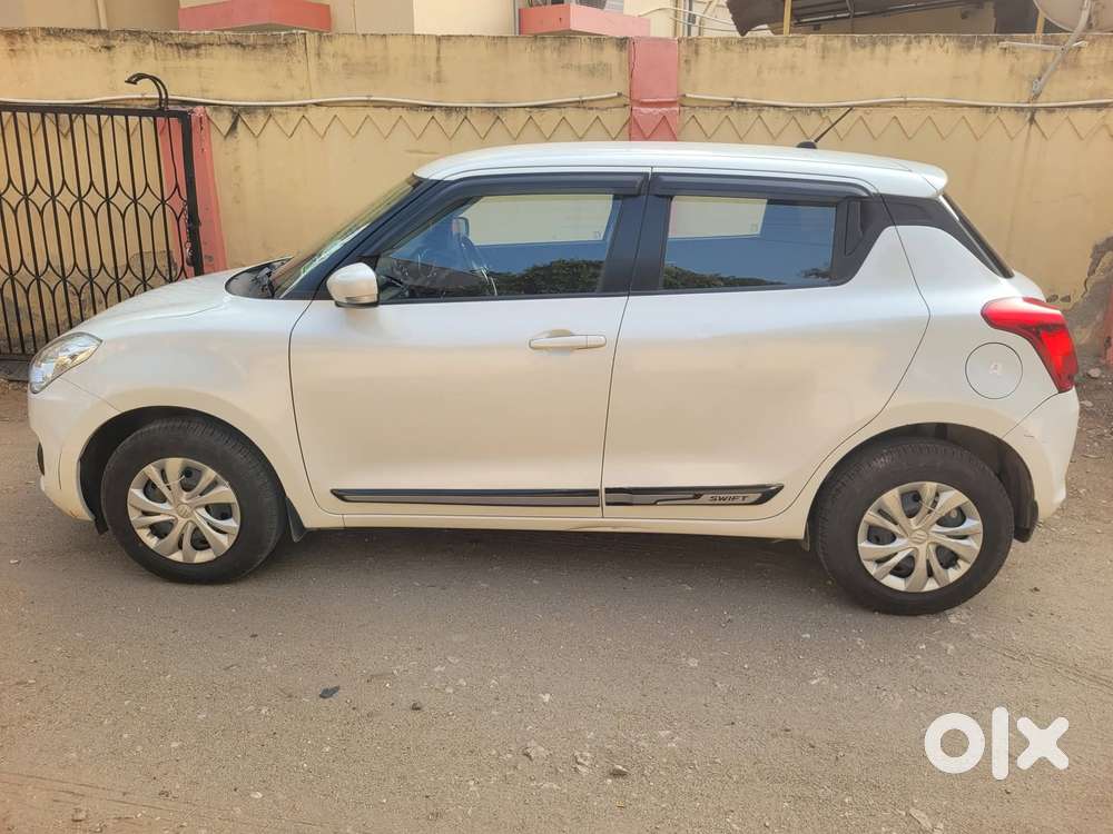 Maruti Suzuki Swift Vxi, 2021, Petrol