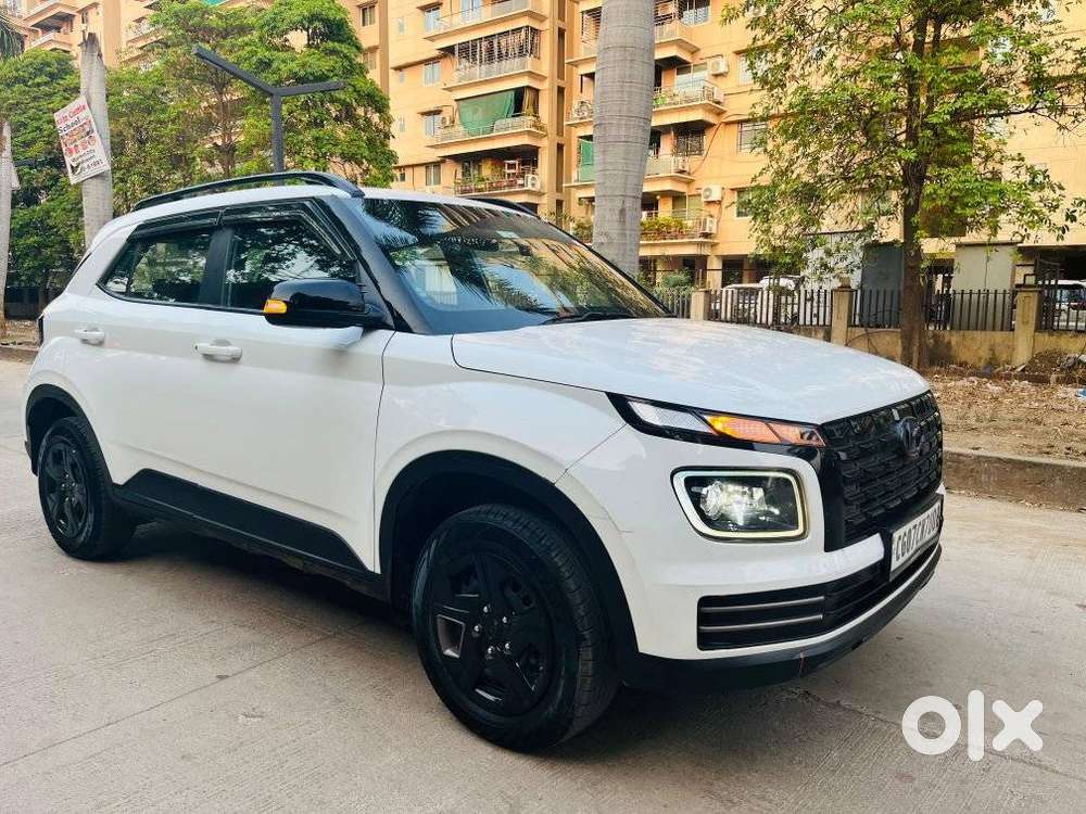 Hyundai Venue S(o) Knight Edition Mt, 2023, Petrol