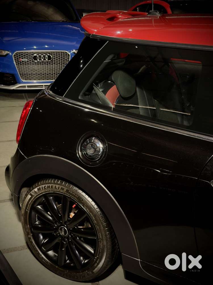 Mini Cooper 3 Door John Works, 2017, Petrol