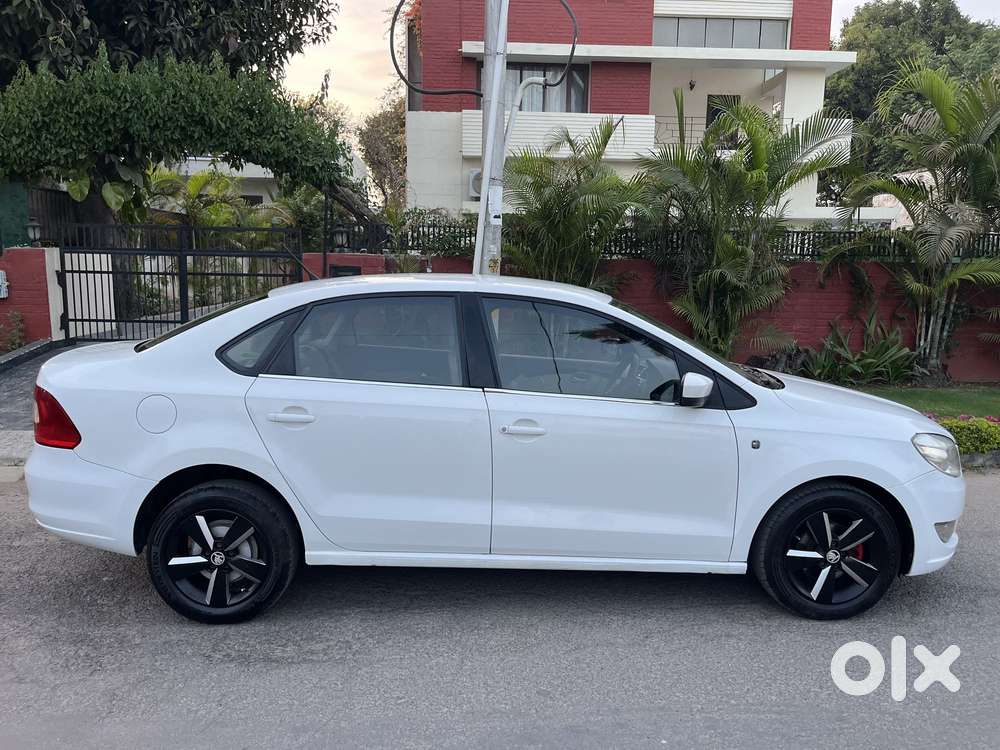 Skoda Rapid 2013-2016 1.6 Mpi Style Plus Black Package, 2015, Diesel