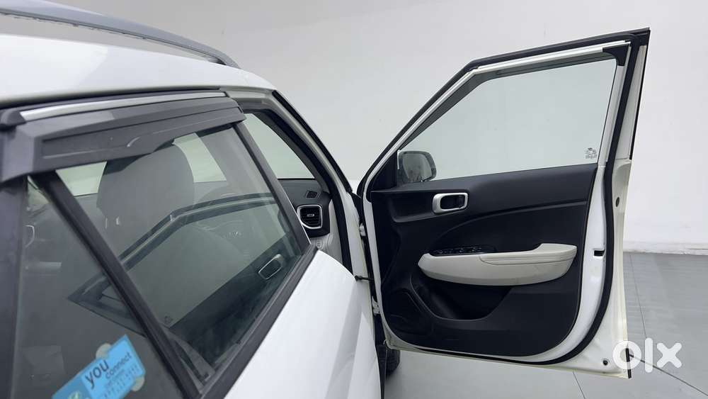 Hyundai Venue 1.0 Sx (o) Turbo Dct, 2023, Petrol