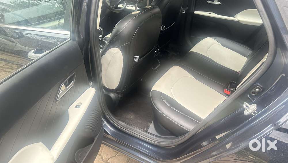 Hyundai Verna 1.6 Sx Vtvt, 2023, Petrol