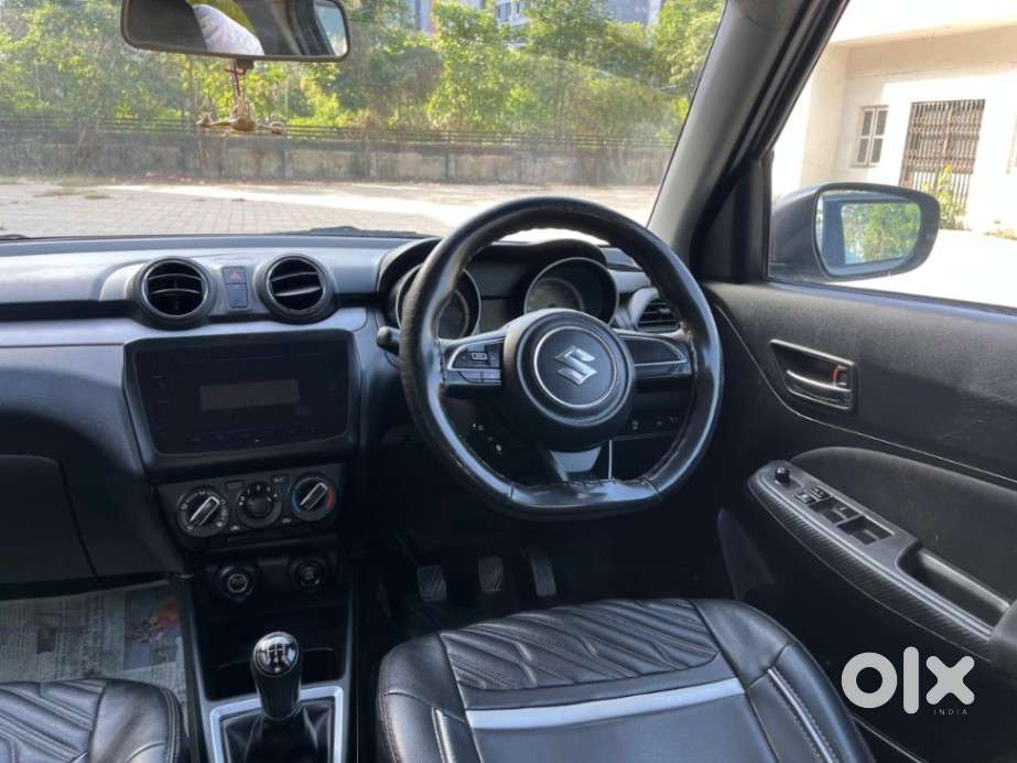 Maruti Suzuki Swift Vxi + Manual, 2022, Petrol