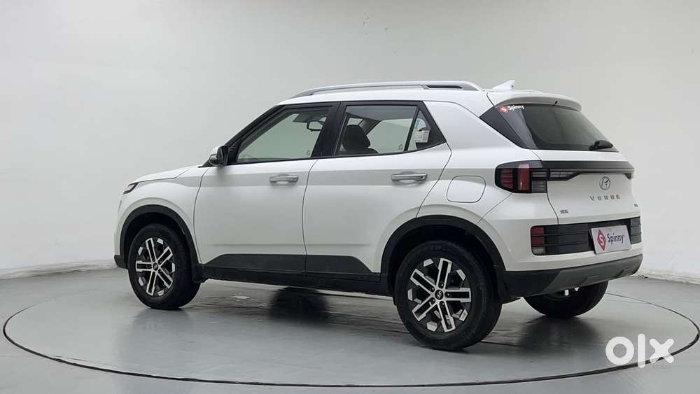Hyundai Venue 1.0 Sx (o) Turbo Dct, 2023, Petrol