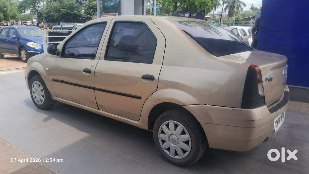 Mahindra Logan Petrol 2009
