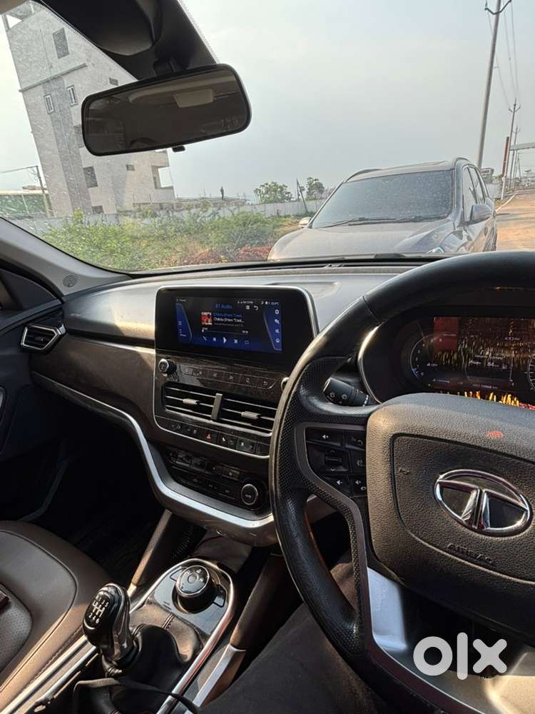 Tata Harrier 2019 Diesel 121000 Km Driven