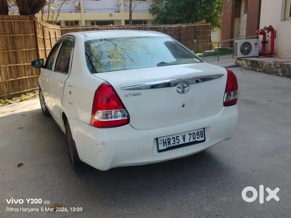 Toyota Etios 2016 Petrol 145000 Km Driven
