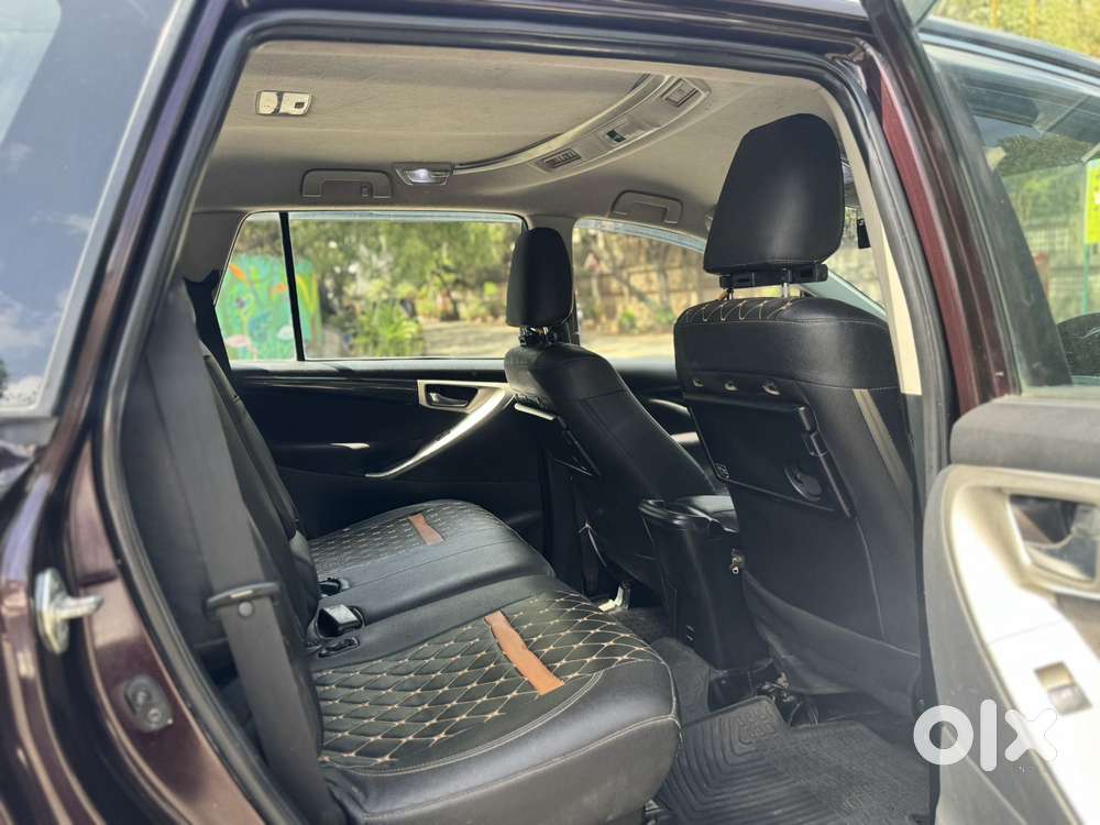 Toyota Innova Crysta 2.4 Vx Mt 8s, 2016, Diesel
