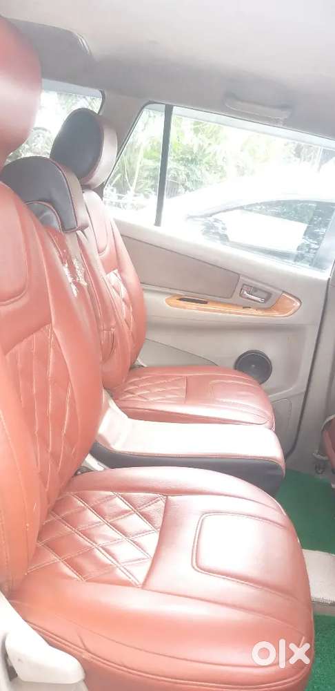 Toyota Innova 2010