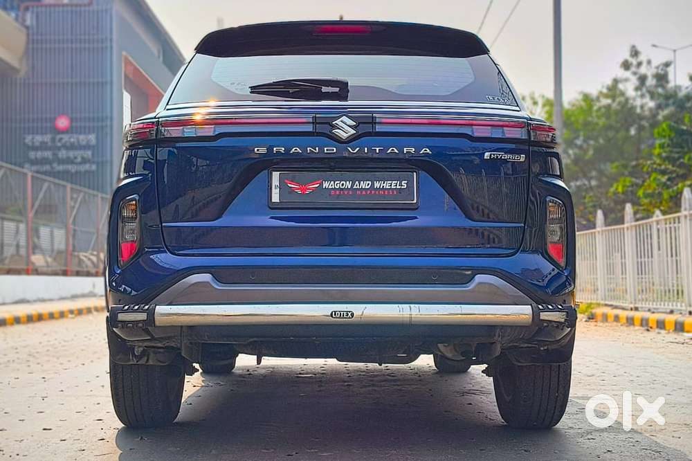 Maruti Suzuki Grand Vitara 1.5 Alpha Plus Intelligent Hybrid Ecvt, 2..