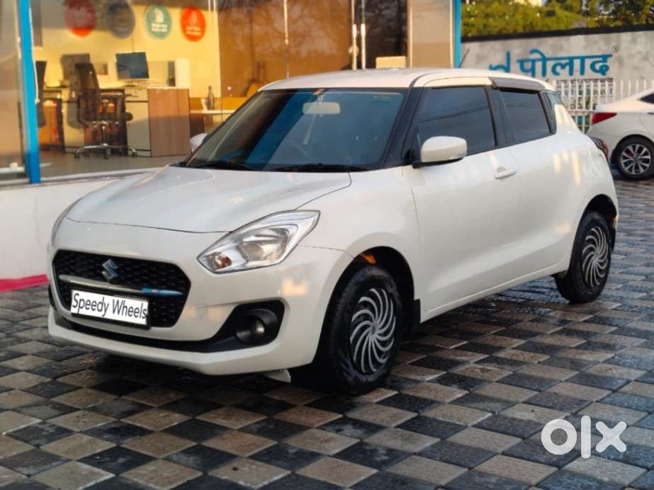 Maruti Suzuki Swift Vxi + Manual, 2023, Petrol