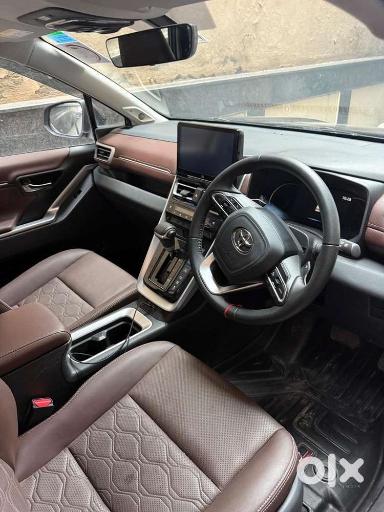 2025 Innova Hycross Zx Hybrid. November . Excellent Condition