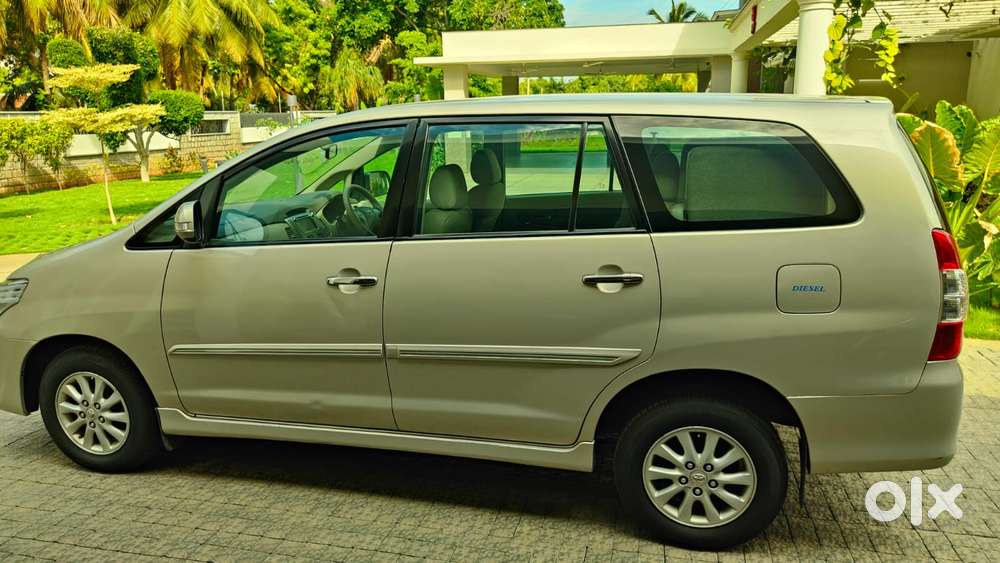 Toyota Innova 2.5 V 7 Str, 2012, Diesel