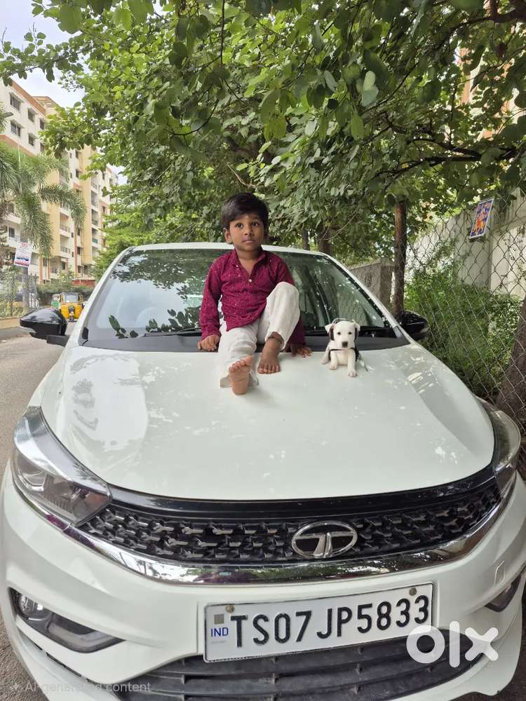 Top-end Xza Plus Amt With Premium Harman Touchscreen And Alloy Wheels
