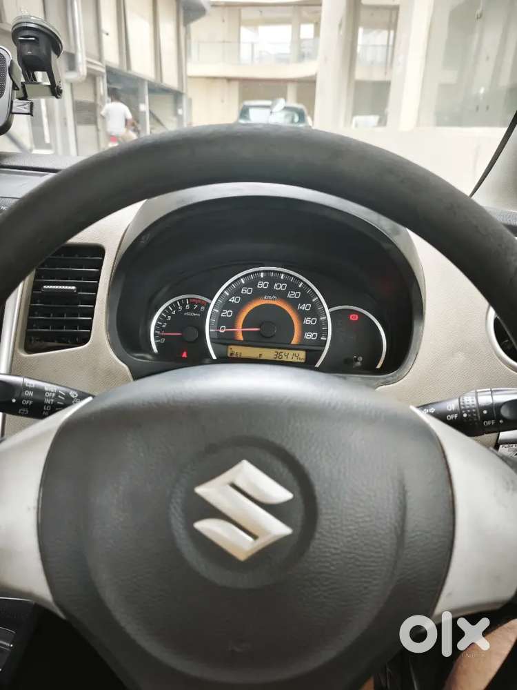 Maruti Suzuki Wagon R 1.0 2015 Petrol Well Maintained