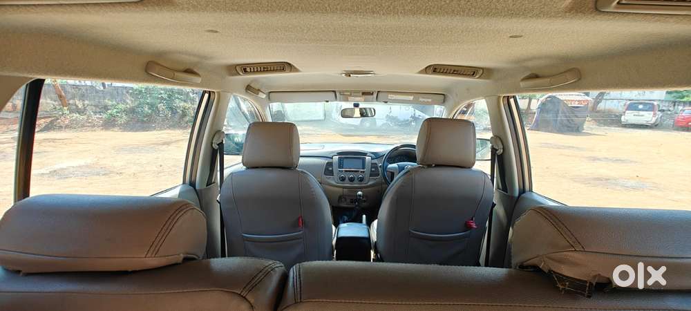 Toyota Innova 2.5 G (diesel) 8 Seater, 2015, Diesel