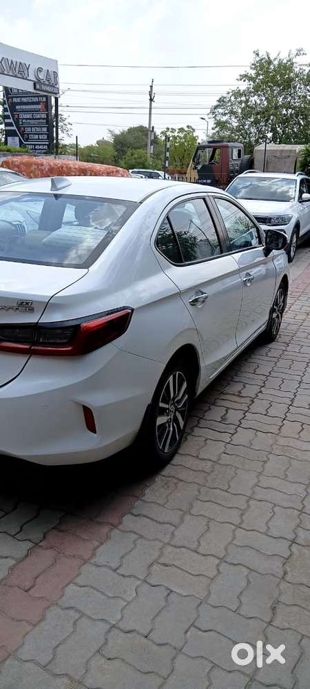 Honda City Zx, 2022, Petrol