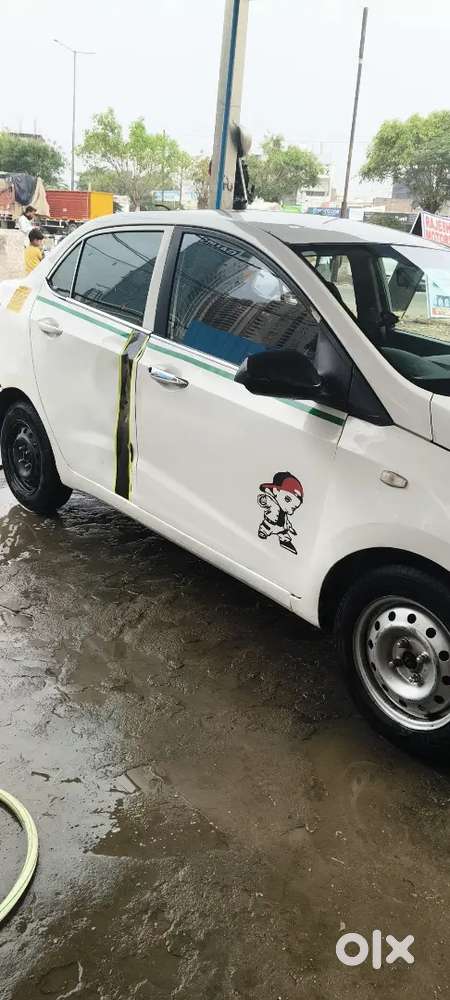 Hyundai Xcent 2015 Cng & Hybrids 100000 Km Driven
