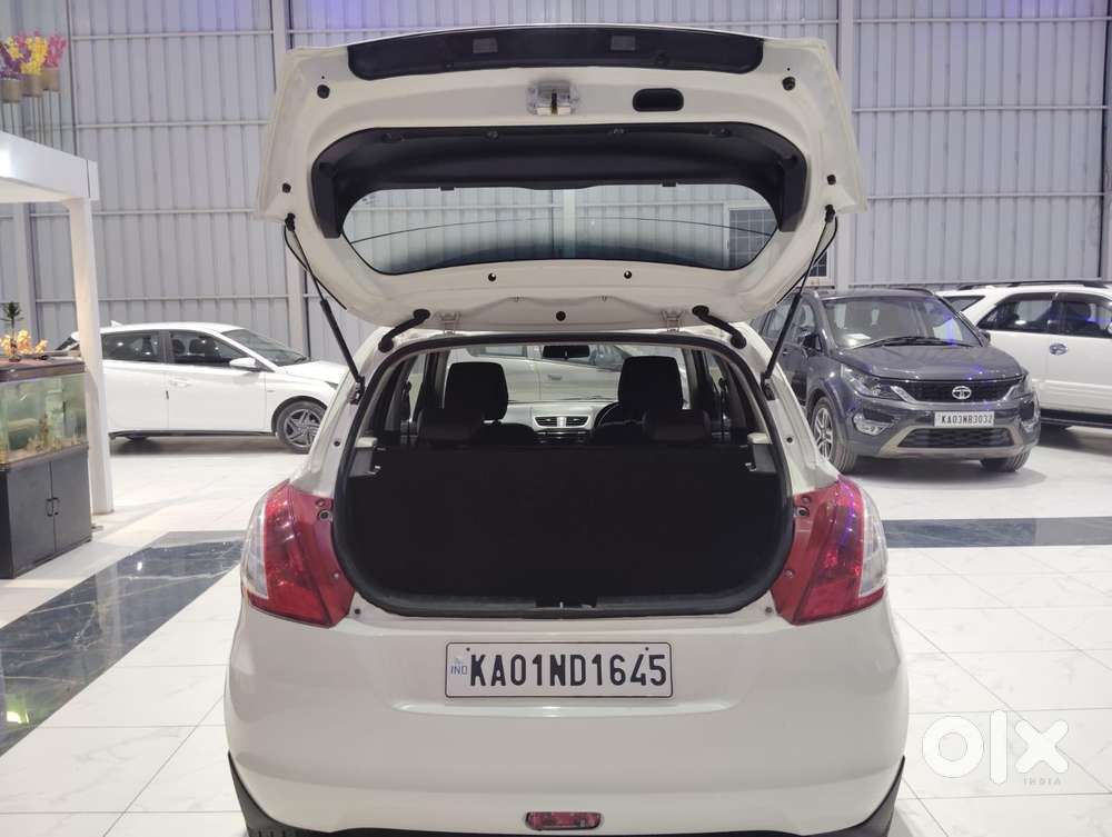 Maruti Suzuki Swift Vxi 1.2 Abs Bs-iv, 2012