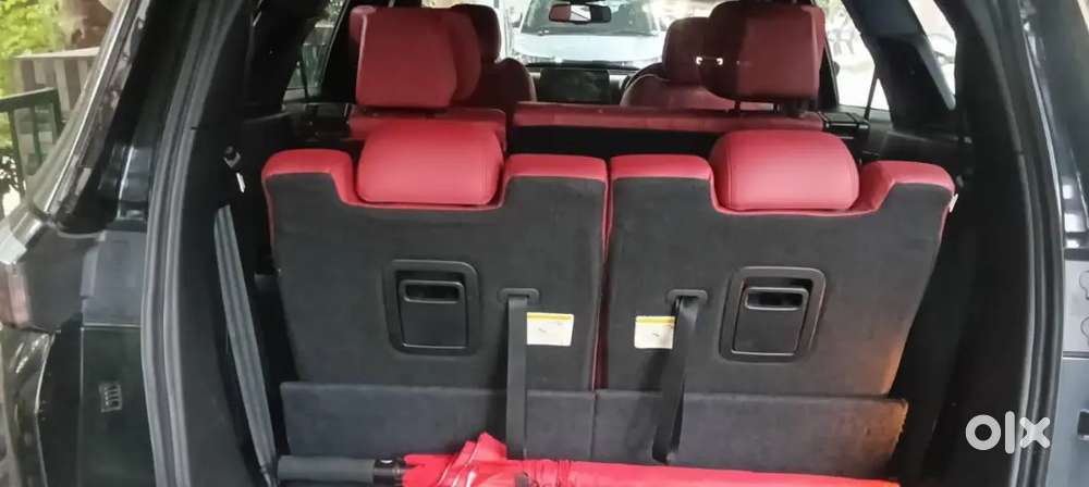 Tata Safari Top Model Dark Red