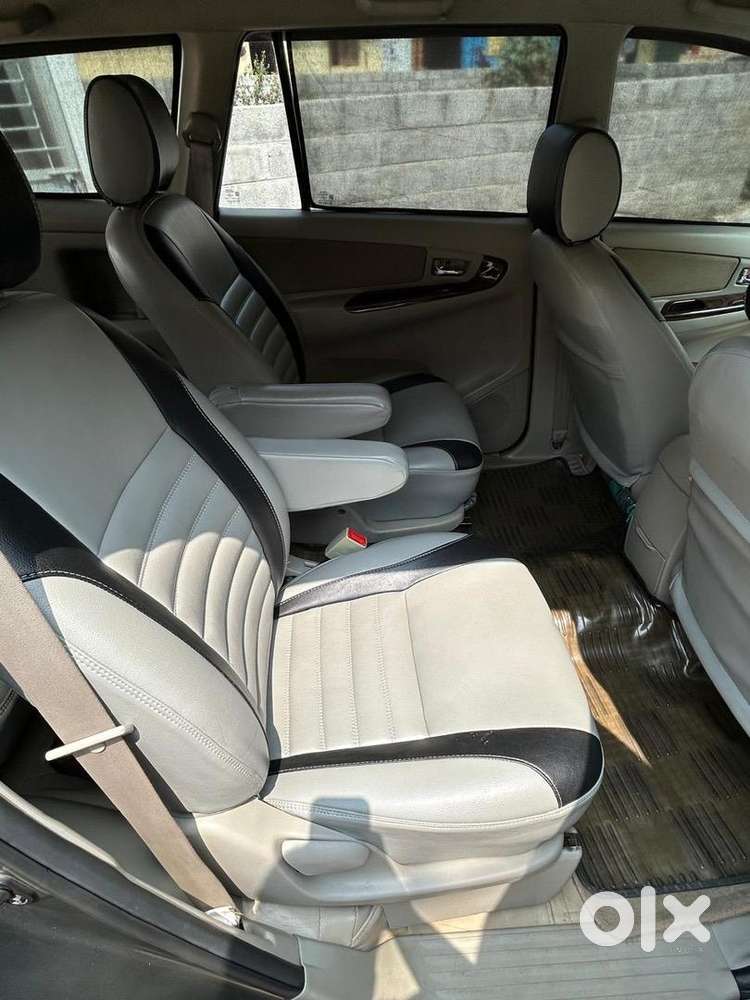 Toyota Innova 2015 Diesel 124000 Km Driven
