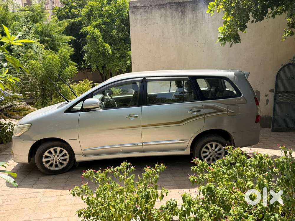 Toyota Innova Diesel 2014