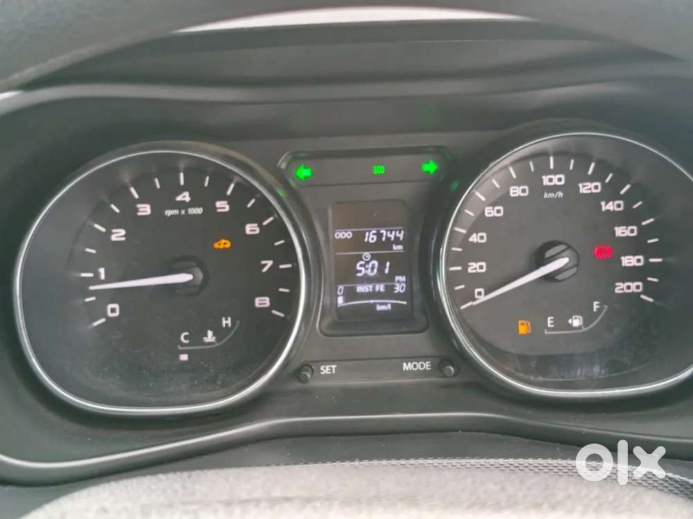 Tata Nexon 1.2 Revotron Xz, 2018, Petrol