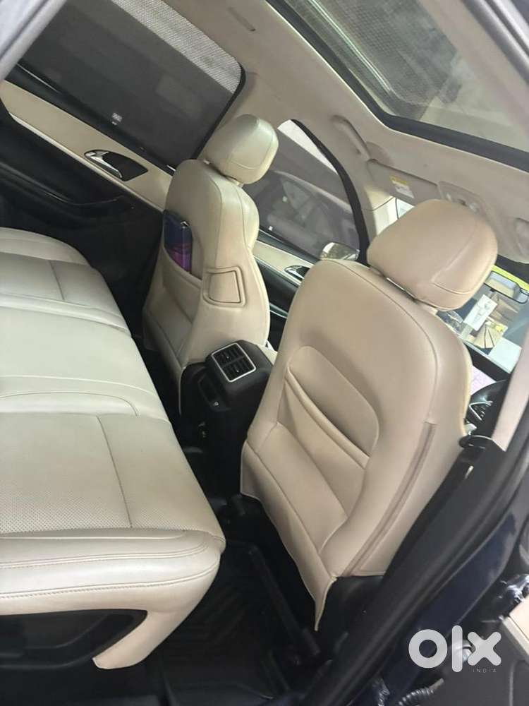 Mahindra Xuv700 2022 Diesel Ax7 L  At Well Maintained