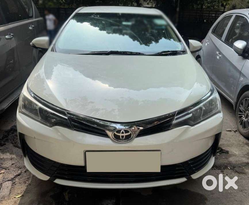 Toyota Corolla Altis 1.8 J, 2017, Petrol
