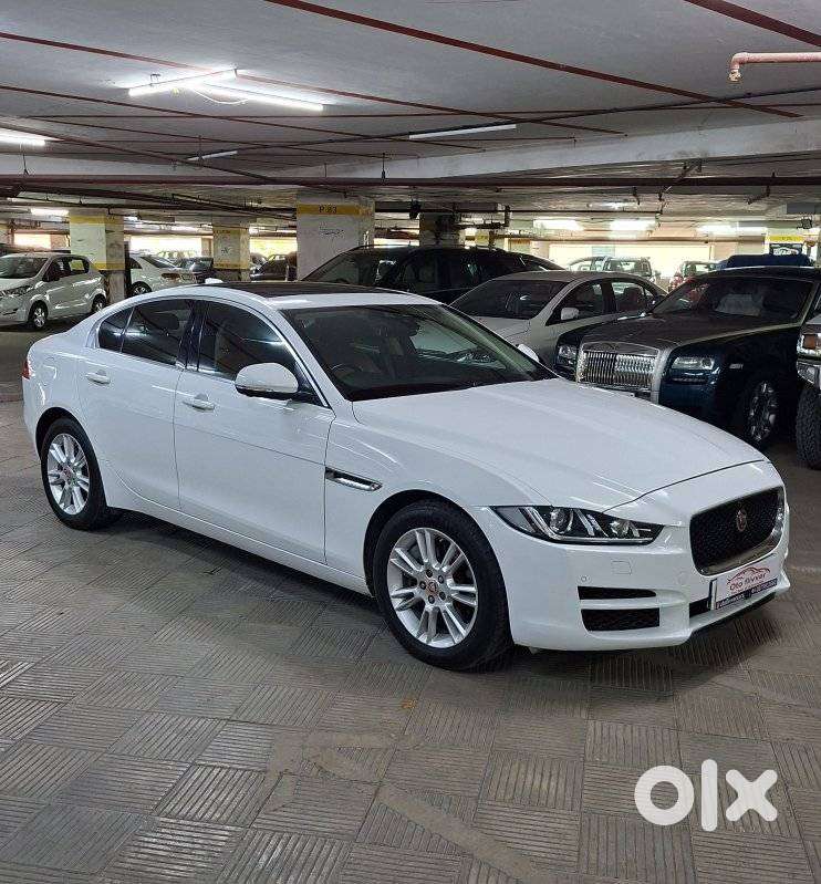 Jaguar Xe Portfolio, 2019, Petrol