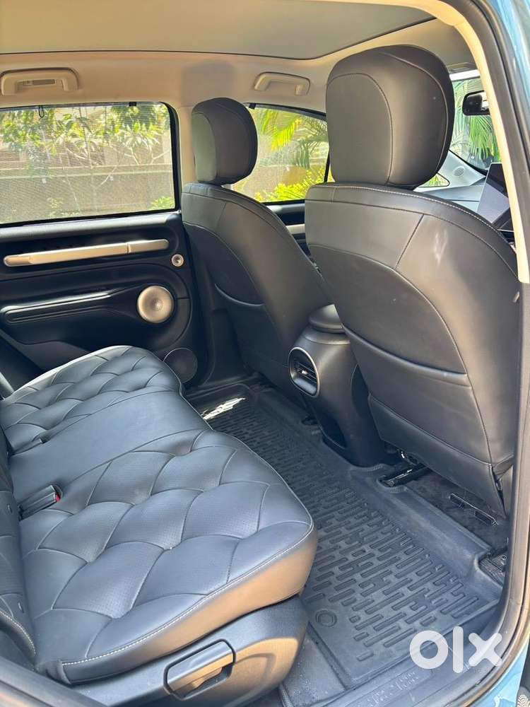 Mg Windsor Essence Ev 2025 Electric 10800 Km Driven