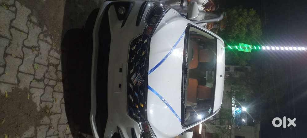 Maruti Ertiga Vxi 2025