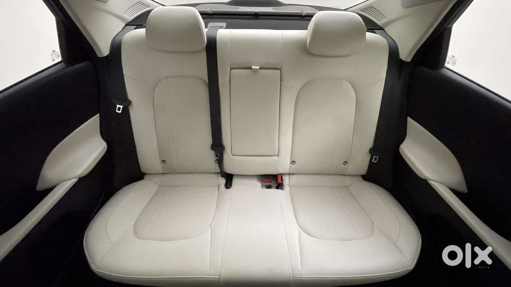 Hyundai Verna 1.5 Sx (o) Petrol Mt, 2024, Petrol