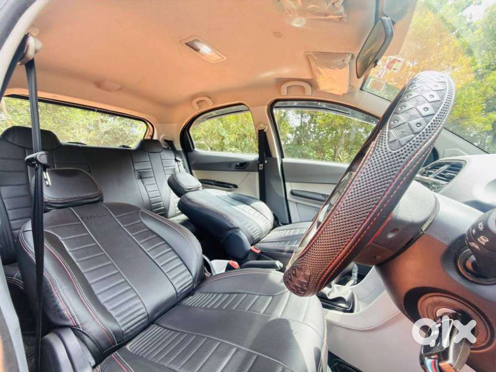 Tata Tiago 1.2 Revotron Xm, 2025, Petrol
