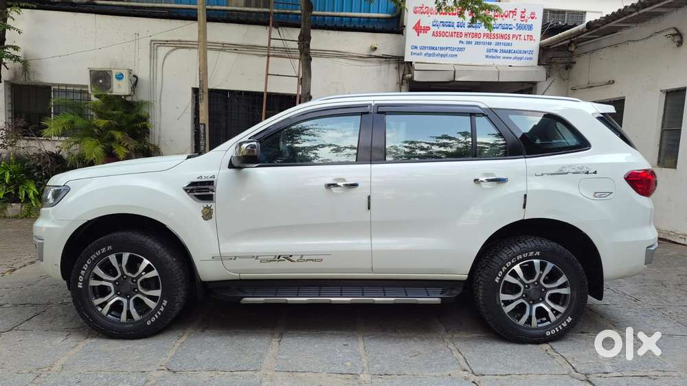 Ford Endeavour 3.2 Titanium 4x4 At, 2020, Diesel