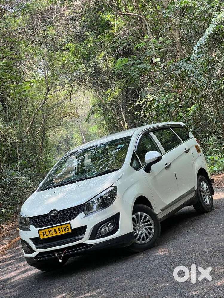 Mahindra Marazzo M4, 2019, Diesel