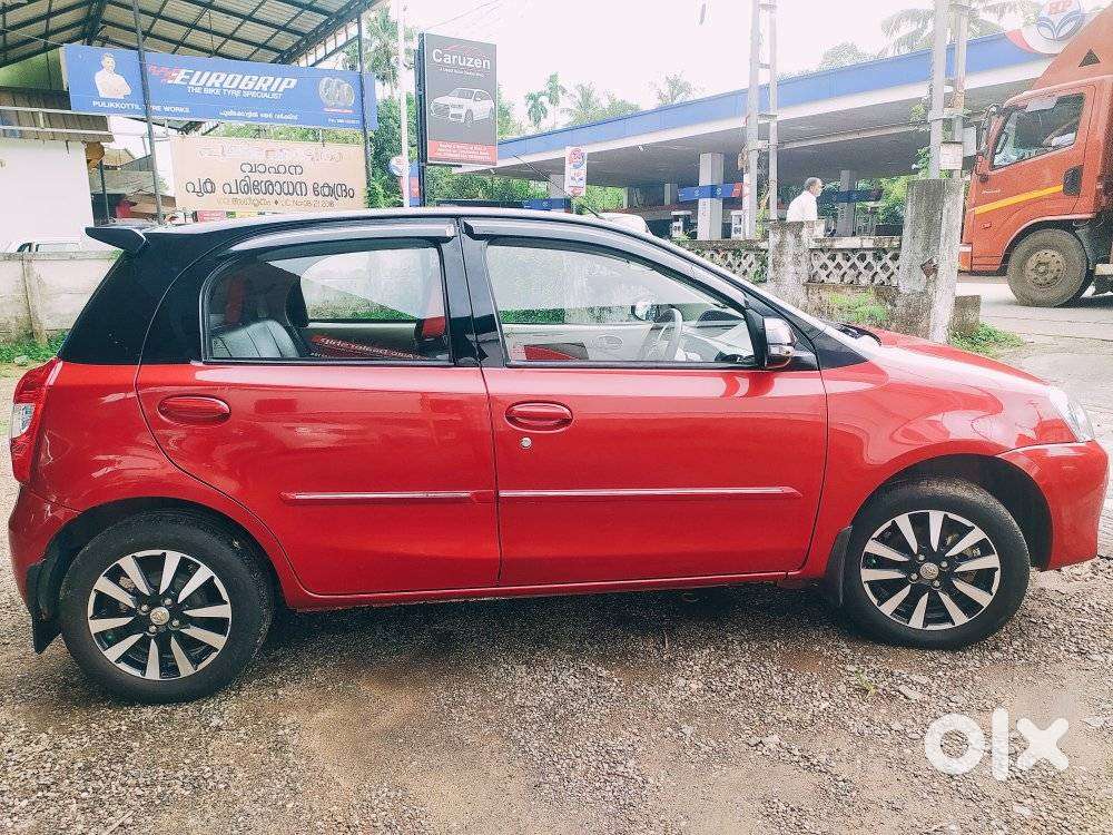Toyota Etios Liva V Limited, 2016, Petrol