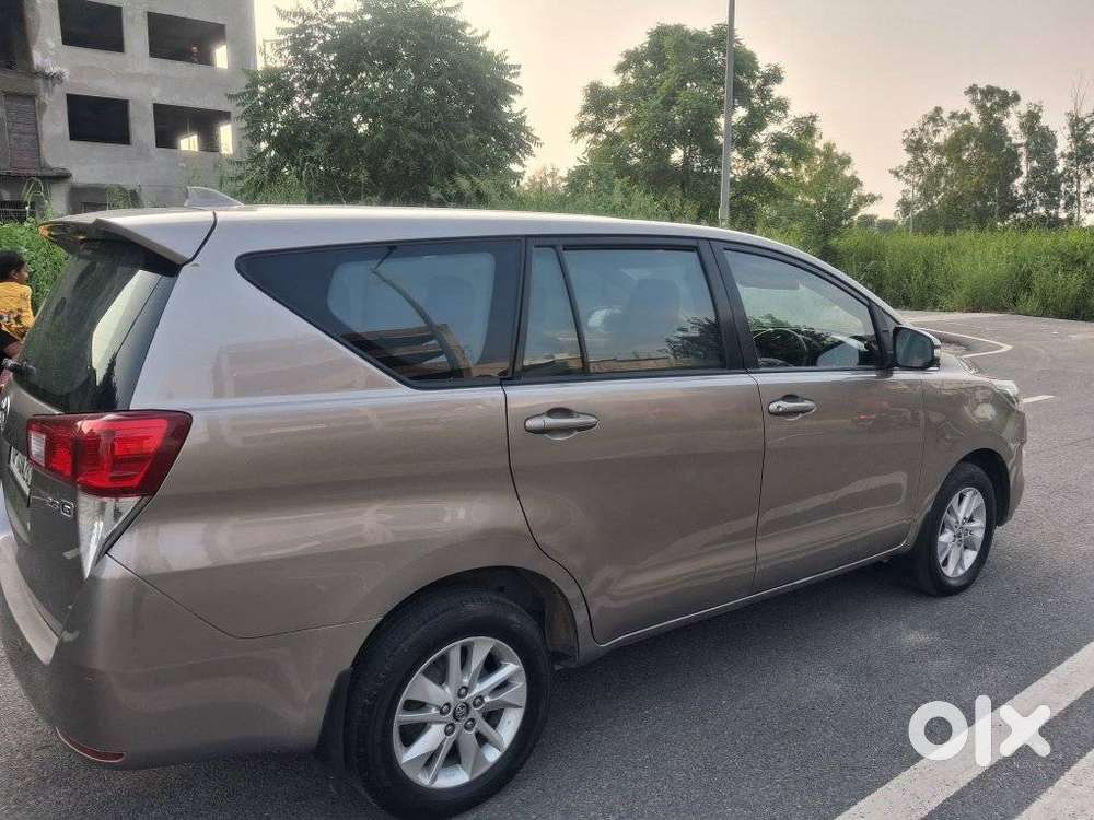 Toyota Innova Crysta 2.8 Gx At, 2016, Diesel