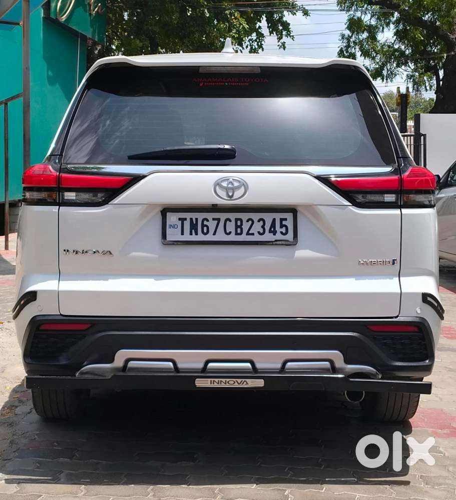 Toyota Innova Hycross 2.0 Zx Hybrid 7 Str, 2023, Petrol