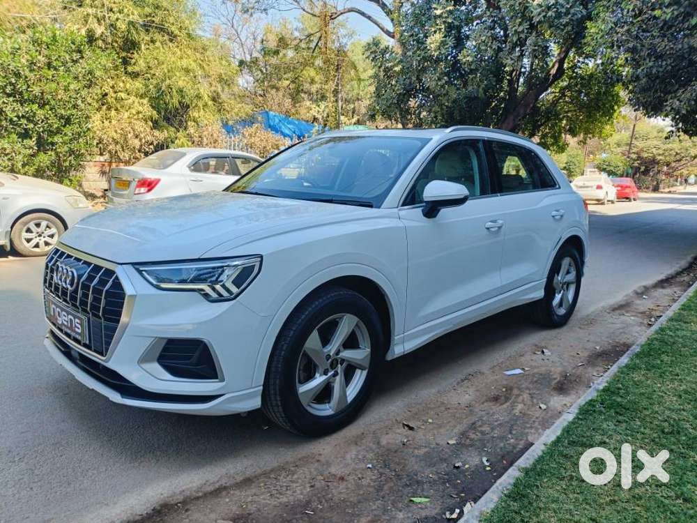 Audi Q3 40 Tfsi Premium Plus, 2022, Petrol