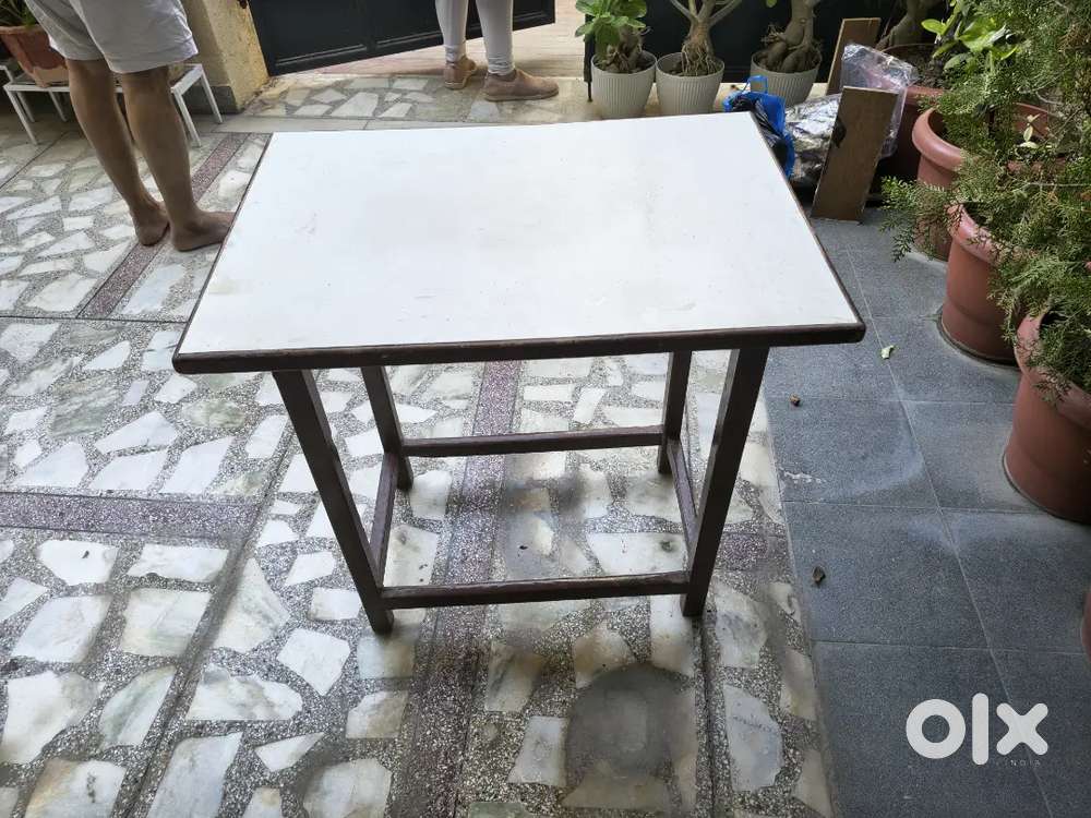 Reading table