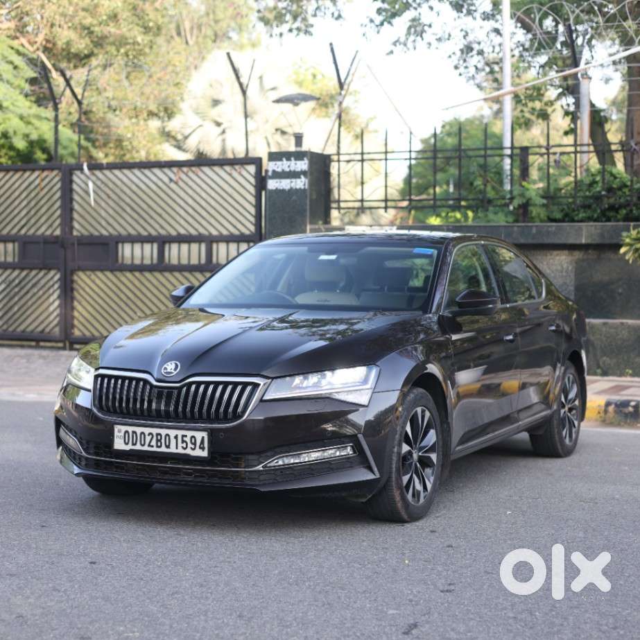 Skoda Superb 2.0 Tsi At L&k, 2021, Petrol