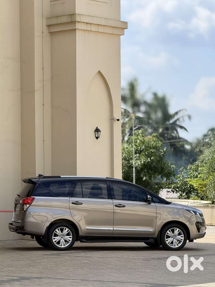 Toyota Innova Crysta 2.8 Zx At, 2017, Diesel