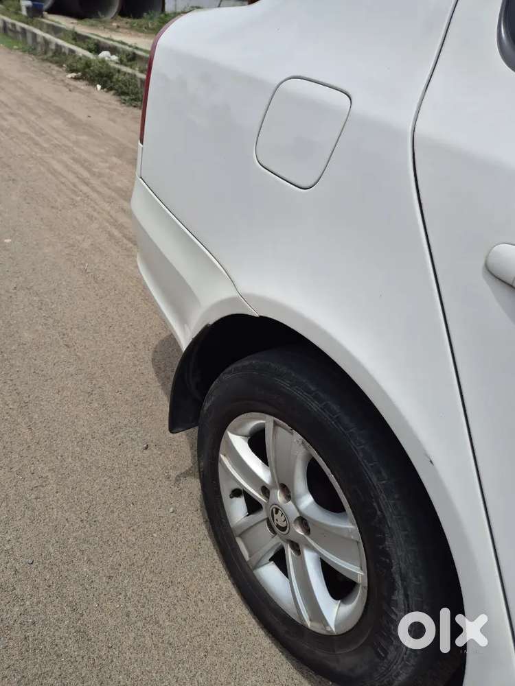 Skoda Laura Elegance Diesel 2012
