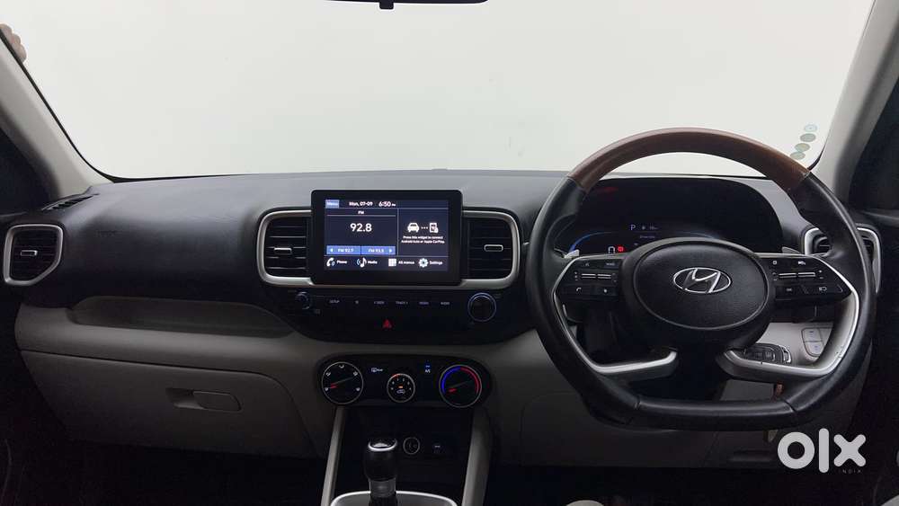 Hyundai Venue 1.0 S (o) Turbo Dct, 2023, Petrol