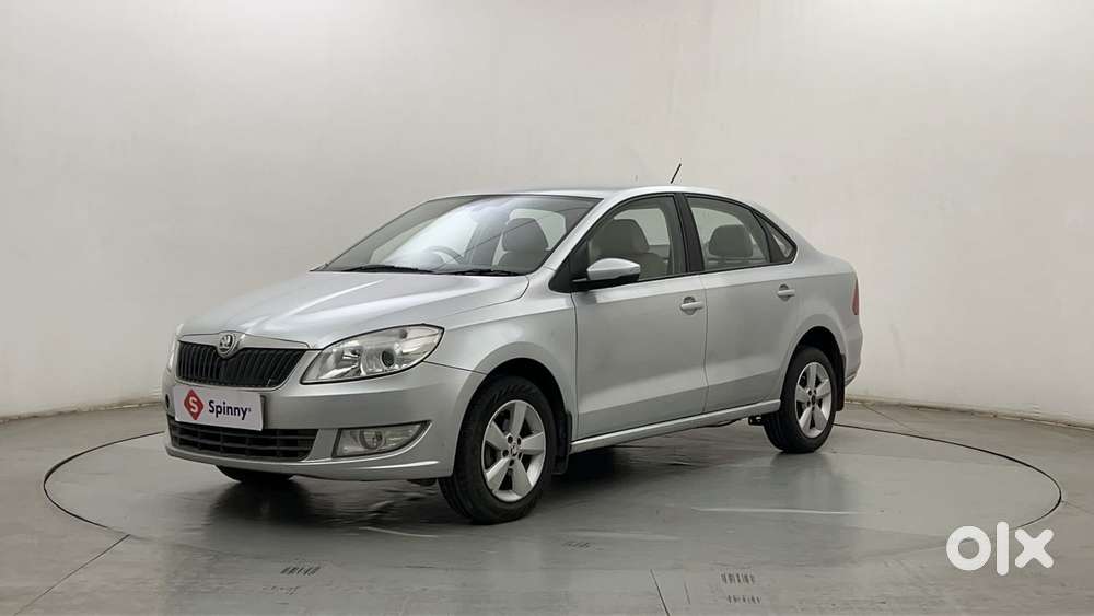 Skoda Rapid 1.6 Mpi At Style, 2016, Petrol