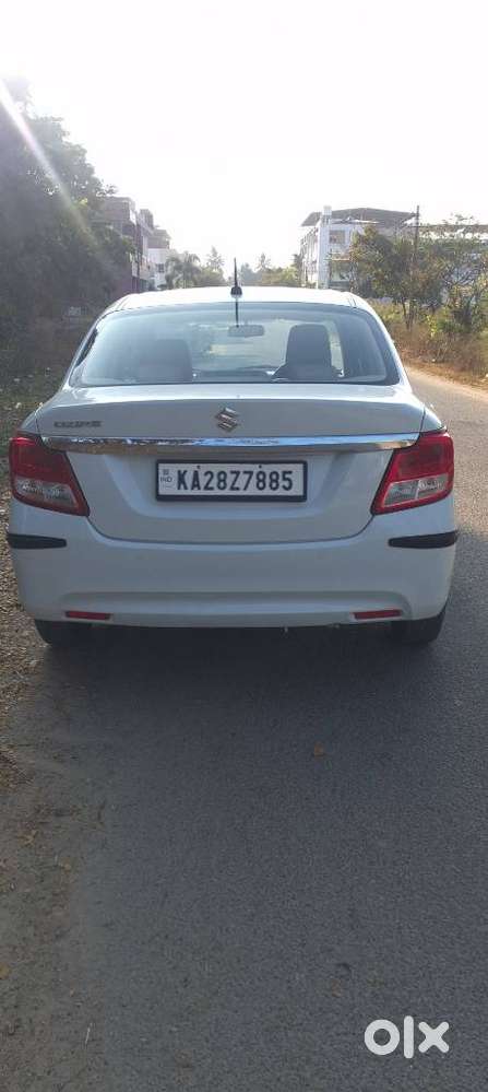 Maruti Suzuki Swift Dzire Vxi Optional, 2022, Petrol