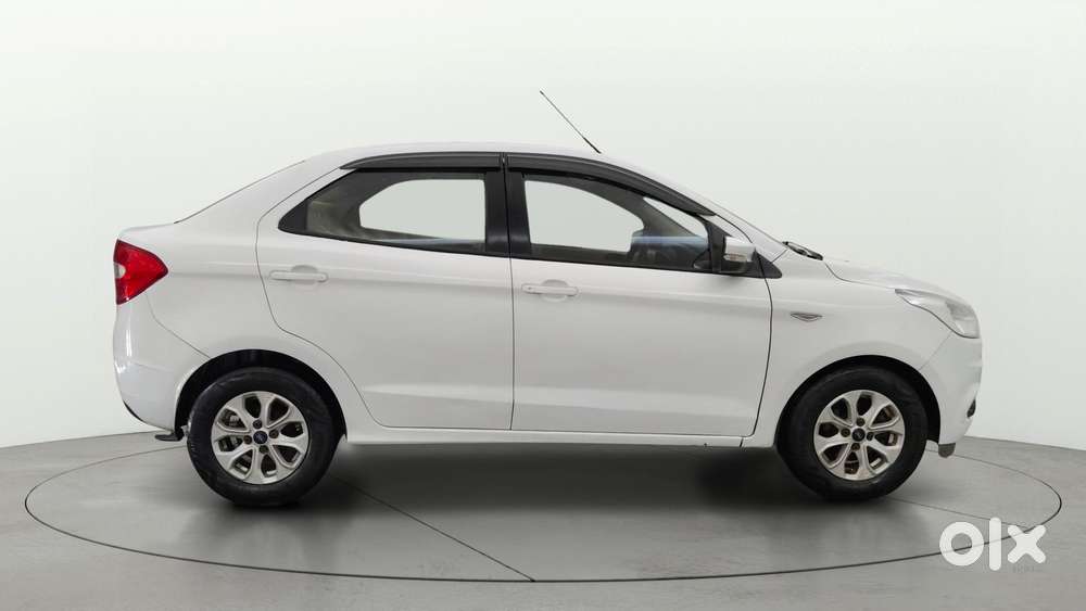 Ford Figo Aspire 1.5 Titanium Ti-vct At, 2015, Petrol